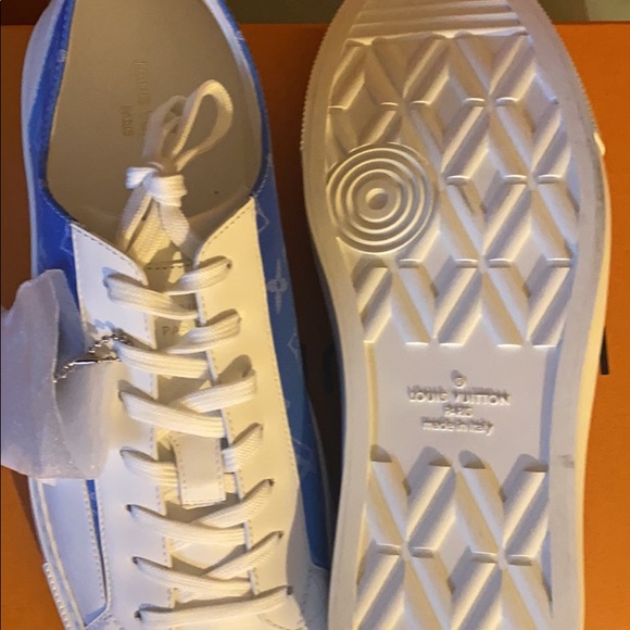 Louis Vuitton - Picture 6 of 7